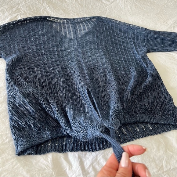 CHARLI LONDON | Women’s SZ L | Open Knit Blue Linen Top | High Low Hem EUC - Picture 11 of 11